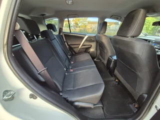 2016 Toyota RAV4 2.0 GX Automatic (Face-lift)