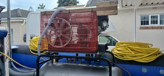 Surface supply diving air compressor