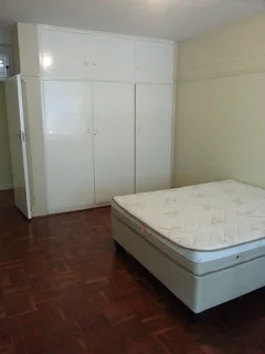 2 Room&#39;s Available –  3 bedroom/ 2 bathroom Accommodation - Uncapped Fibre Internet