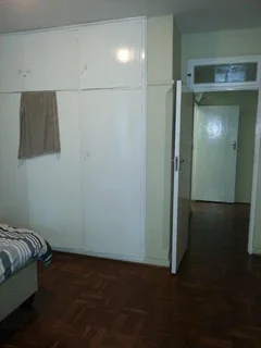 2 Room&#39;s Available –  3 bedroom/ 2 bathroom Accommodation - Uncapped Fibre Internet