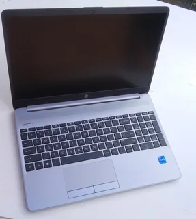 HP 250 G9 i7 (12th Gen) - Pristine Condition - Randburg