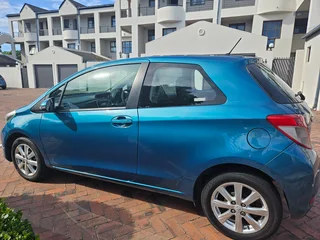 2012 Toyota Yaris Hatchback