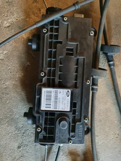 Used LR072318 - Handbrake Actuator / Electronic Handbrake Module.