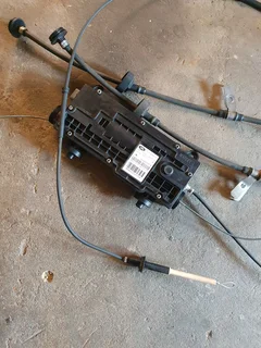Used LR072318 - Handbrake Actuator / Electronic Handbrake Module.