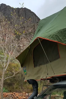 HowlingMoon Stargazer tourer 1.4 rooftop tent and annex.