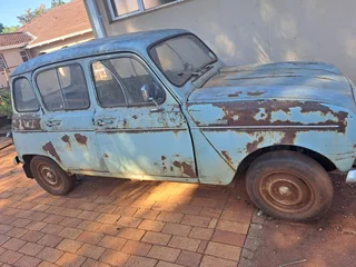Renault 4