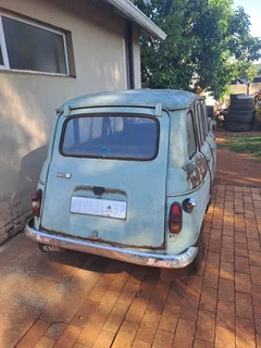 Renault 4