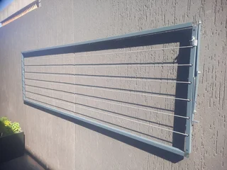 Fold away washing line