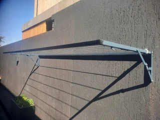 Fold away washing line