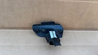 I&#39;m Looking for Vw Tiguan 2016-2020 Following Parts. Left Fog Light Holder.