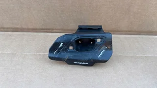 I'm Looking for Vw Tiguan 2016-2020 Following Parts. Left Fog Light Holder.