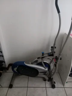 Orbi trek excersize machine