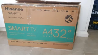 32&#34; Hisense and 40&#34; Skyworth TV (BROKEN FOR PARTS)