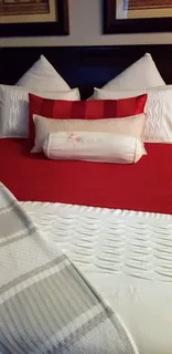 Prestine two beds to rent at The Towers Pinetown 0720444075/ 0623813912