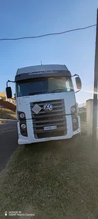 VW 4x2 19.320 Constellation with Hendred double axle trailer