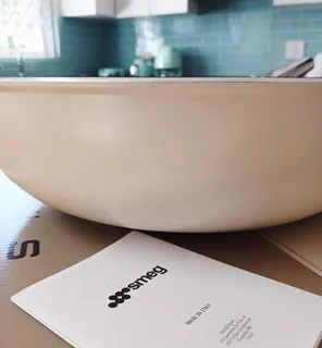 SMEG Wok 30cm cream