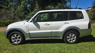 2005 Mitsubishi Pajero SUV - 3.2 4x4 GLS - 5 Door