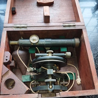 Brass Dumpy Level made by Stanley&#39;s in London