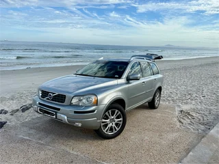 2013 Volvo XC90 D5 AWD 7 Seater Geartronic with 187 000km