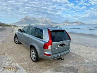 2013 Volvo XC90 D5 AWD 7 Seater Geartronic with 187 000km