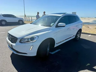 2013 Volvo XC60 D5 AWD Geartronic with 209 000km and 6 month Motorite CPA warranty