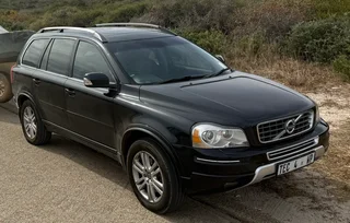 2012 Volvo XC90 D5 AWD 7 Seater Geartronic with 182 000km