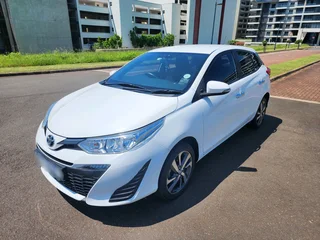 Toyota yaris 1.5 xs cvt automatic