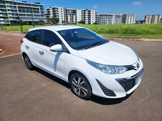 Toyota yaris 1.5 xs cvt automatic