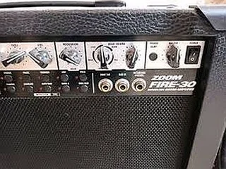 AMAZING ZOOM fire 30 vintage amplifier (35 watt). Good condition. Bargain at R4000