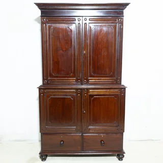 Georgian Solid Walnut Linen Press