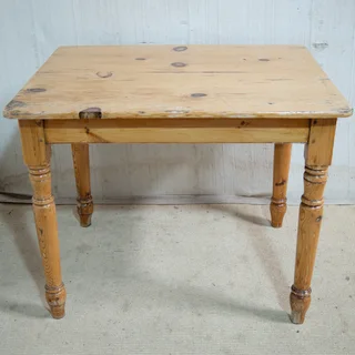 Antique Baltic Pine 4-Seater Kitchen Table
