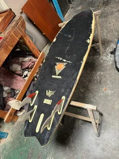 Firewire Tomohawk Surfboard 5&#39;10 With Fins