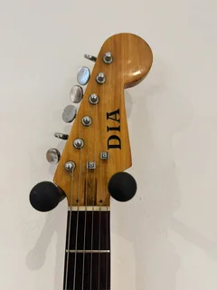 1960&#39;s Aria Diamond Electric Guitar