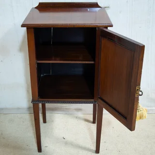 Edwardian Solid Mahogany Pedestal