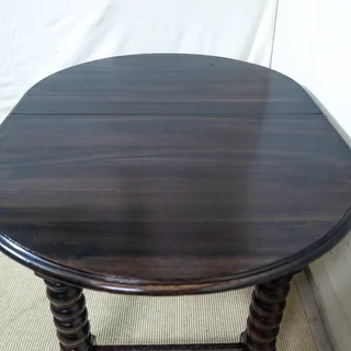 Antique Oak Stained Oval 4/6 Seater Table