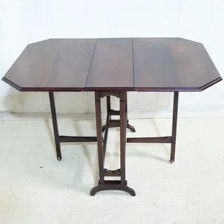 Solid Imbuia Dropside Side Table