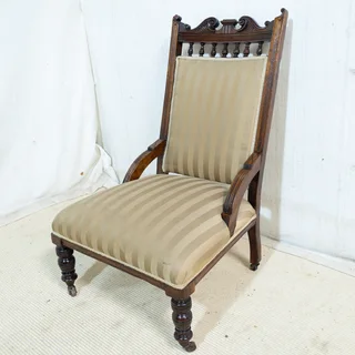 Victorian Walnut Lounge Chair