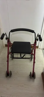 Walker with wheels /Rollator 4 Wheel Elite Push Down Brake with Basket