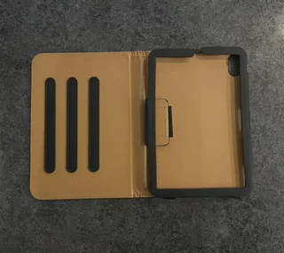 Apple iPad Mini - 6th Gen, 256GB - Mint Condition + Case &amp; Stand Bundle