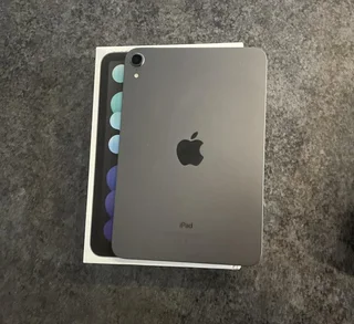 Apple iPad Mini - 6th Gen, 256GB - Mint Condition + Case &amp; Stand Bundle