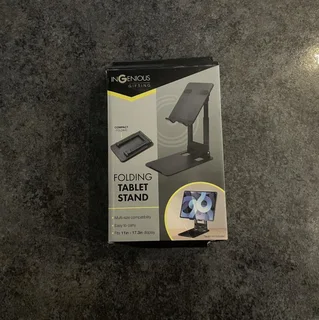 Apple iPad Mini - 6th Gen, 256GB - Mint Condition + Case &amp; Stand Bundle