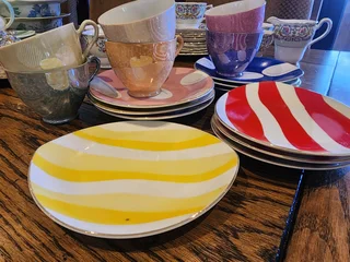 VINTAGE TEA AND EATERY SETS