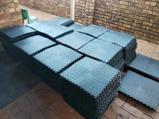 PVC dimple interlocking mat&#39;s