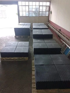 PVC dimple interlocking mat