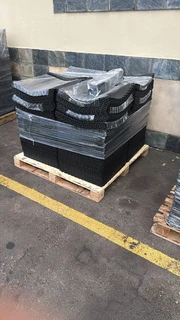 PVC dimple interlocking mat