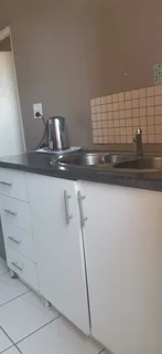 Bachelor's flat available to rent