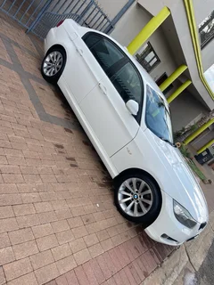 320d e90 BMW exclusive auto 2010