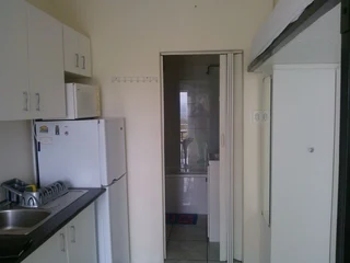 Bachelor Pad to rent