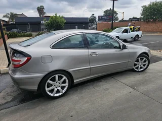 2006 C230 V6 Compressor Coupe Mercedes