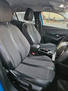 2022 Peugeot 2008 SUV R194900 Tel. 0653779911